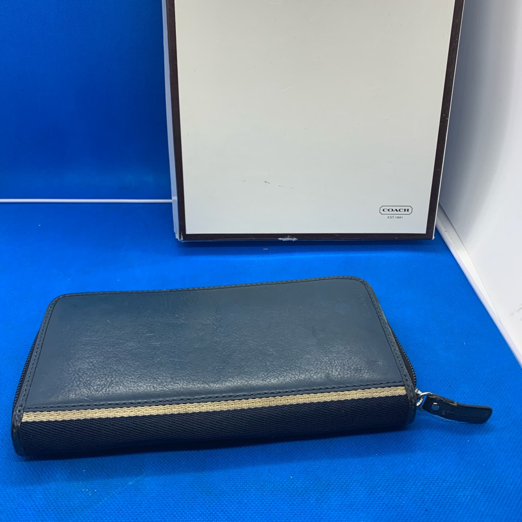 Coach Blue And Cream Stripe Long Leather Zippy Wallet